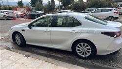 تۆیۆتا کامری